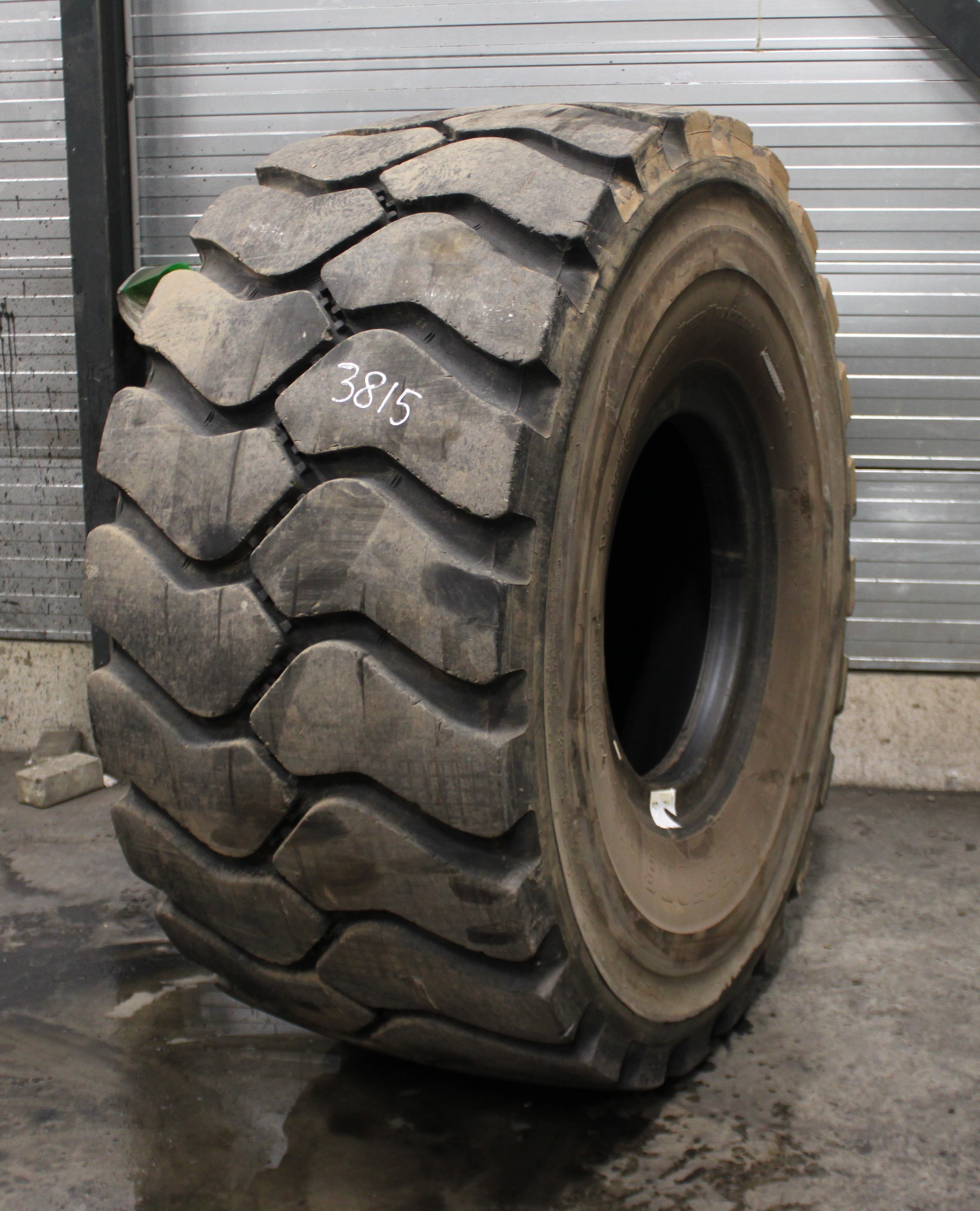 R Used Bridgestone Vsdt L Tl Mm No Rep Heuver