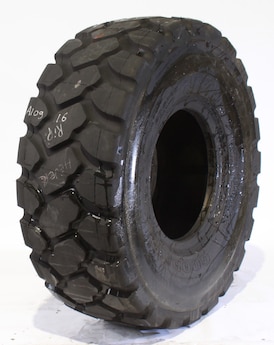 20.5R25 USED GOODYEAR RT-3B * L-3 TL DEMO A10916 ONLY SOME COSM REP