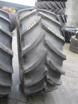 600/70R30 OCCASION PIRELLI PHP:70 158D TL H17227 92% DOT 1821