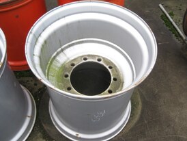 28-26.5 WHEEL USED SILVER 281-335-10 A3 ET0 V3313 DEMO VAST JANTSA 1 KANT GELAST