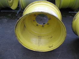 15-24 WHEEL USED YELLOW 221-275-8 Ø21 ET-220 V6972 VAST JD 2 KANTEN GELAST