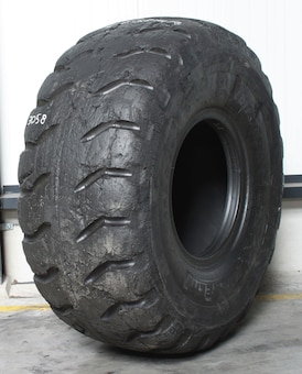 23.5R25 OCCASION MICHELIN X MINE D2 ** L-5 TL 31MM 37% 3058 2X REP + COSM + REGROOVED