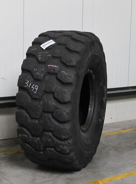 23.5R25 USED MICHELIN XTRA DEFEND 185B ** E-4 TL 23MM 43% 1 REP + COSM REP 3149