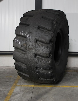 35/65R33 USED TRIANGLE TL535S+ A2 ** L-5 TL 55MM 58% 2 REP REMOULD DAMAGE ON THE TREAD3229