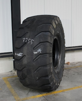 26.5R25 USED MICHELIN X MINE D2 ** L-5 TL 26MM 28% REGROOVED 4 REP + COSM REP 3255