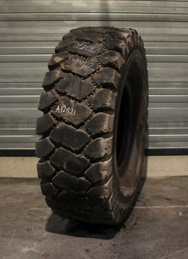 24.00R35 USED BRIDGESTONE VMTP ** E-4 TL 34MM 50% NO REP A12622