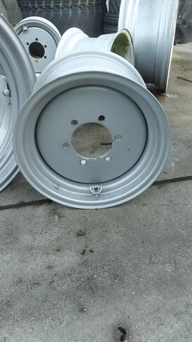 13-20 WHEEL USED SILVER 161-205-6 A2 ET85 V7796 VAST 1 KANT GELAST