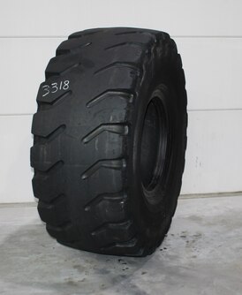 23.5R25 USED MICHELIN X MINE D2 A2 *** L-5 TL 22MM 26% 1 REP + REGROOVED 3318