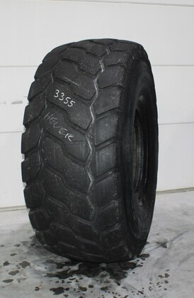 26.5R25 USED BRIDGESTONE VJT * L-3 TL 18MM 47% REGROOVED 2 REP + COSM REP 3355