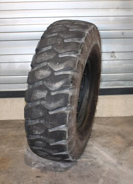 16.00-25 USED GENERAL ND LCM 36PR IND-3 TL 17MM = 50% NO REP A12684