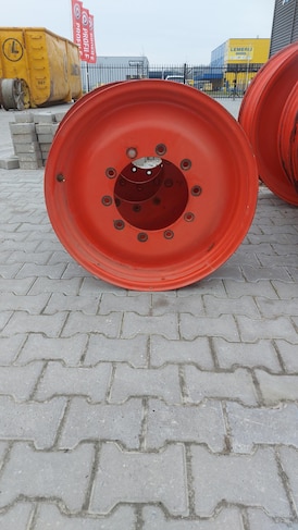 12-28 WHEEL USED CLAAS RED 281-335-10 Ø21 ET110 V7954 VAST 2 KANTEN GELAST
