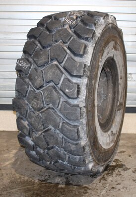 29.5R25 USED MICHELIN XADN+ ** E-3 TL 42MM 95% 1 REP + COSM REP A12699