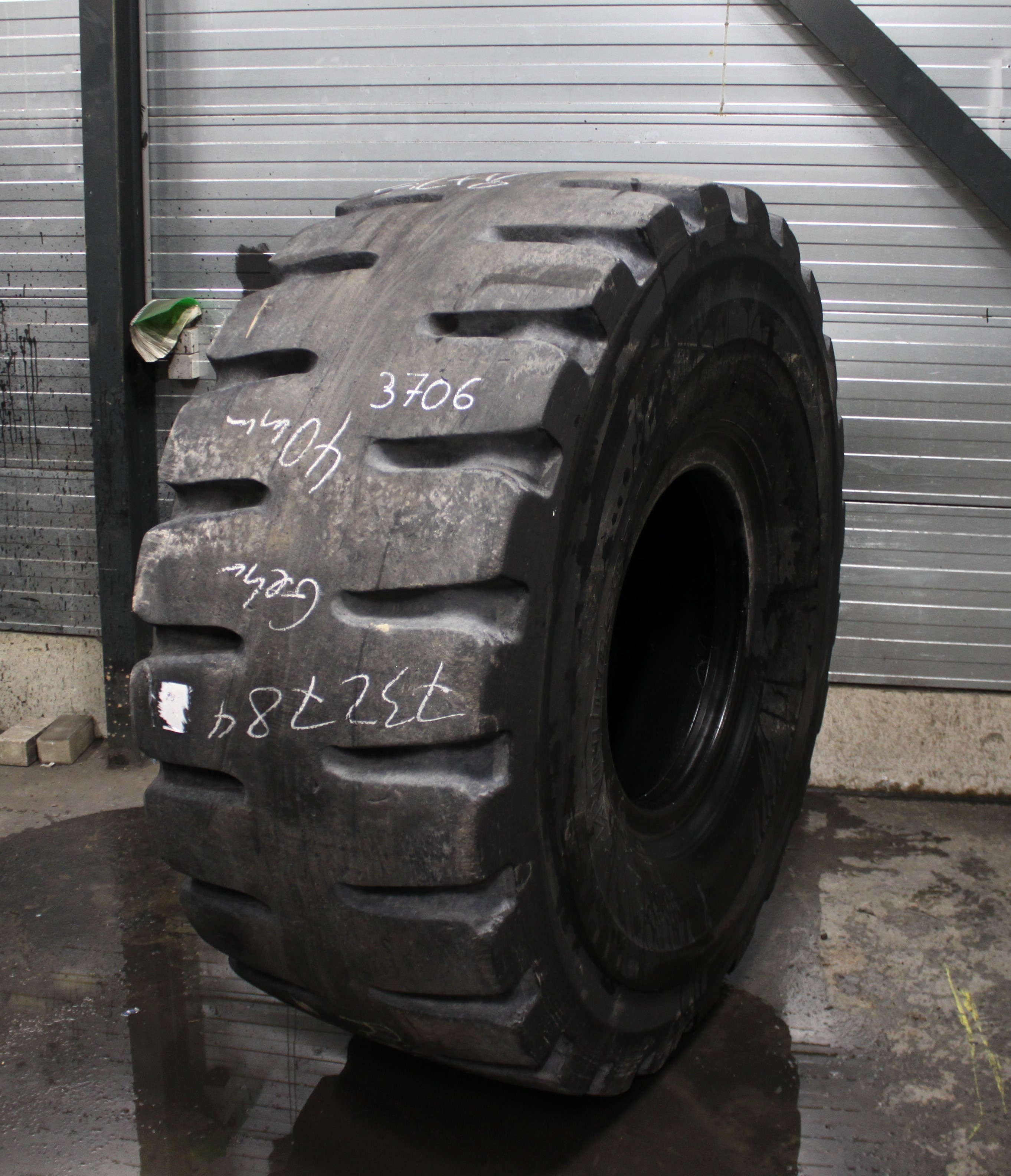 26.5R25 USED BRIDGESTONE VSDL TL 41MM 43% NO REP 3706 | Heuver