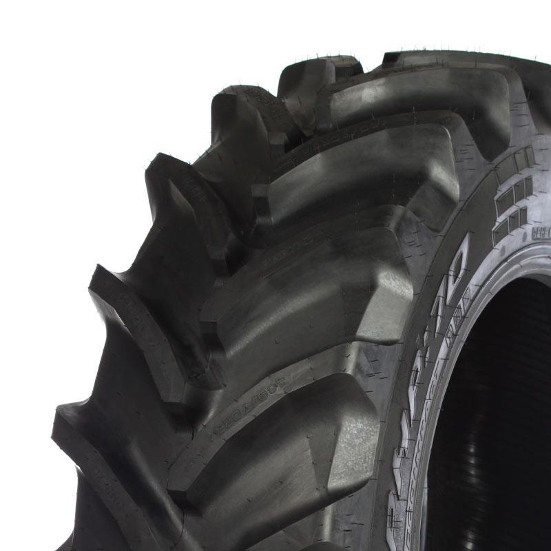 600 70R30 PIRELLI PHP 70 158D TL Heuver
